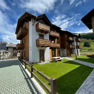 https://chalet-du-lac.it-lombardy.com
